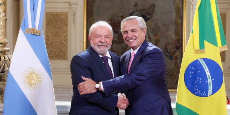 Visita del presidente de BrasilFernández y Lula Da Silva promovieron acuerdos bilaterales