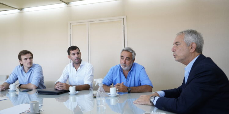 Gestiones para Trenque Lauquen en La Plata El intendente Fernández se reunió con el ministro de Justicia Julio Alak