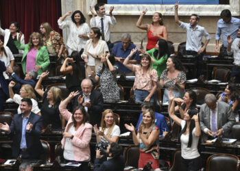 Es ley la moratoria previsional: 800 mil personas podrán jubilarse con ese sistema