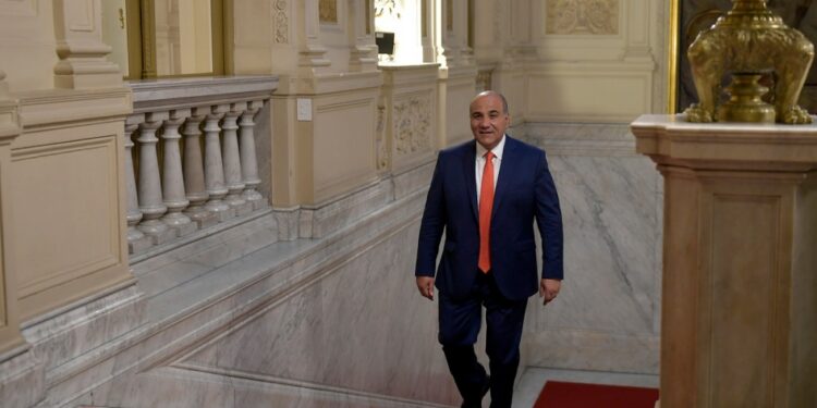 Manzur dejará el cargo de jefe de Gabinete y vuelve a Tucumán como gobernador