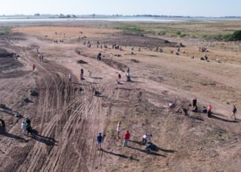 Axel Kicillof visita Pehuajó para inaugurar el Complejo Ambiental