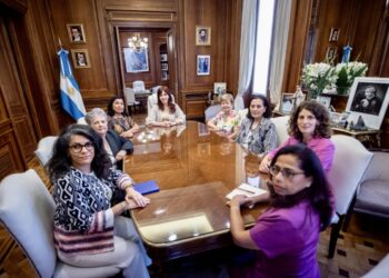 CFK denunció violencia política y de género en su contra ante expertas de la OEA