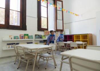 Viamonte | Intendente junto al ministro de educación reinauguran dos instituciones educativas