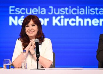 Cristina Kirchner habló de «redistribución del ingreso» y se mostró decidida a confrontar