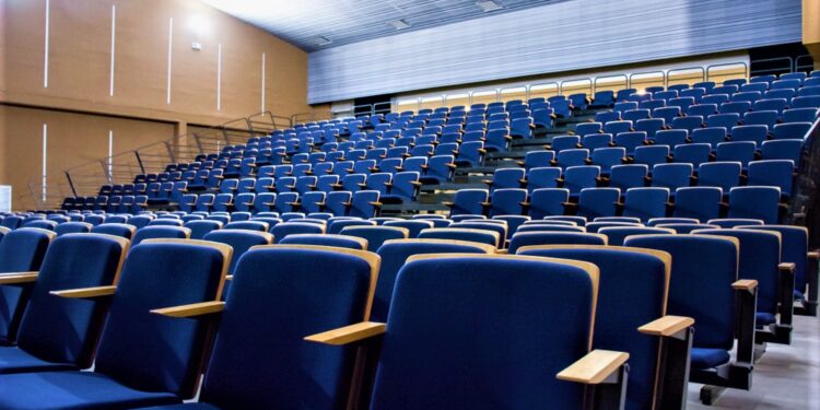 Pehuajó inaugura un novedoso Complejo Cultural «Cine Zurro»