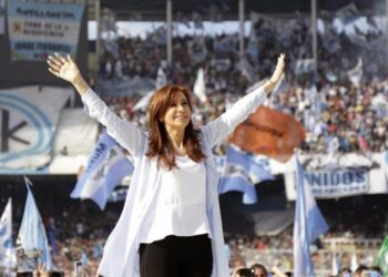 CFK sobre candidatura: «No voy a entrar en el juego perverso que nos imponen con fachada democrática»