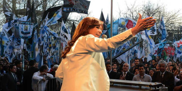 Cristina Kirchner será la única oradora en un acto de Plaza de Mayo marcado por el cierre de listas
