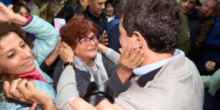 De Pedro pidió discutir una sociedad donde «todos tengan igualdad de oportunidades»