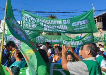 Tira gráfica publicada en Clarín repudiada por la Asociación de Trabajadores del Estado