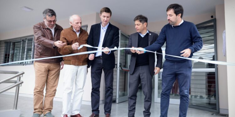 «El modelo de salud de la provincia empieza por los barrios, es gratuito y de altísima calidad»