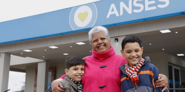 «En junio más de 40.600 personas cobrarán su primera jubilación gracias al plan de pago previsional», dijo Raverta