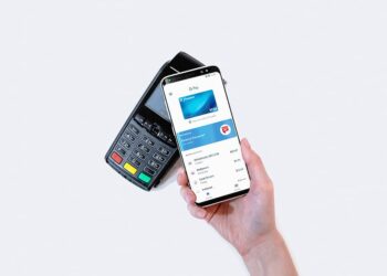 Las aplicaciones cambiaron la forma de pagar: por primera vez los pagos con transferencia superaron al débito