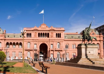 ATE llamó a paro nacional para primera quincena de junio, con marchas, en rechazo de la paritaria
