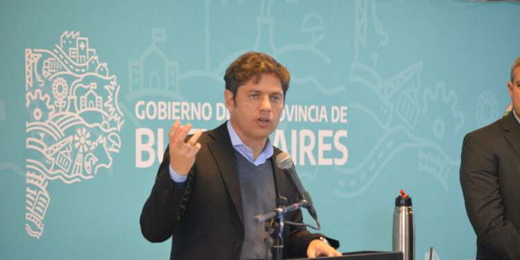 Kicillof en Chacabuco: «Donde le ofrecen tierras, hace viviendas»