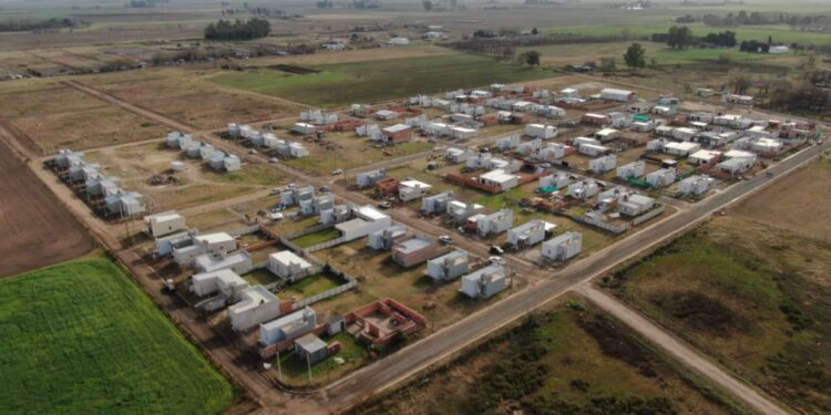 Familias de Alberti accedieron a un hogar gracias a políticas conjuntas de la provincia y la municipalidad
