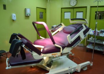 Mobiliario adaptable en hospitales públicos, el Parto Respetado en la provincia de Buenos Aires