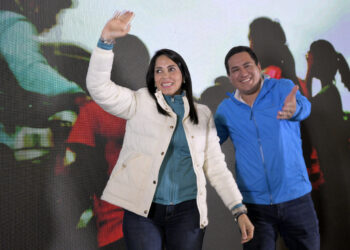 Elecciones en Ecuador dan a Luisa González como la más votada: habrá segunda vuelta