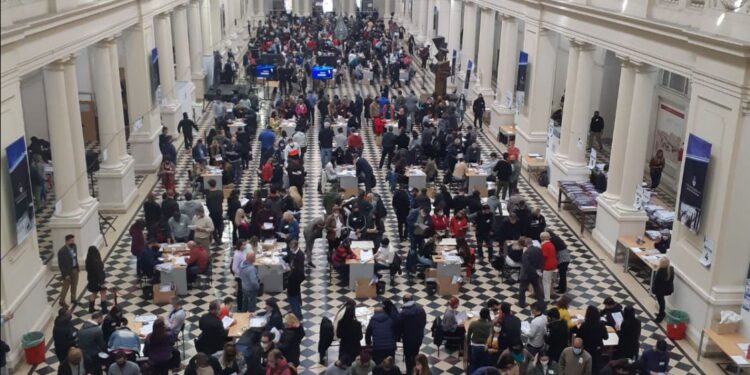 Empezó el escrutinio definitivo de las PASO, el único con validez