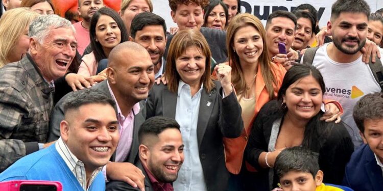 Bullrich reúne a sus economistas para mostrar una agenda alternativa a la dolarización de Milei