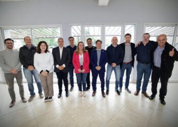 Kicillof con intendentes: «vamos a redoblar los esfuerzos y a seguir trabajando»