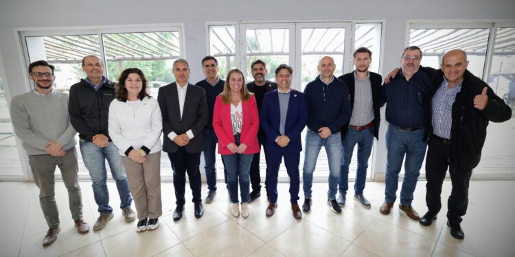 Kicillof con intendentes: «vamos a redoblar los esfuerzos y a seguir trabajando»