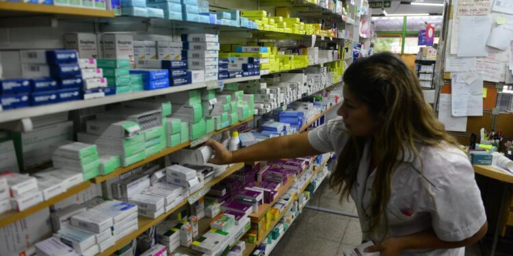 El Gobierno bonaerense destrabó el conflicto con las Farmacias y la venta de medicamentos