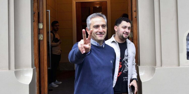 «El peronismo tiene que reflexionar» dice el ministro bonaerense Andrés Larroque