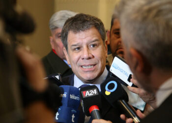 Radicalismo en diputados se divide en dos bloques tras fuertes tensiones