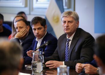 Gobernadores se reunieron con legisladores de Unión por la Patria para pedir «unidad de nuestros espacios»