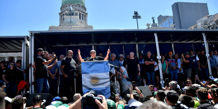 Organizaciones de trabajadores pidieron «seguir la lucha» contra la Reforma de Milei