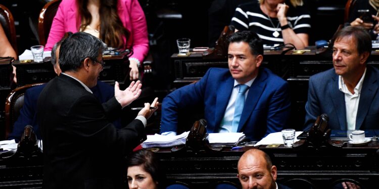 Aquí no ha pasado nada | Por falta de apoyo de diputados se cayó la Reforma de Milei