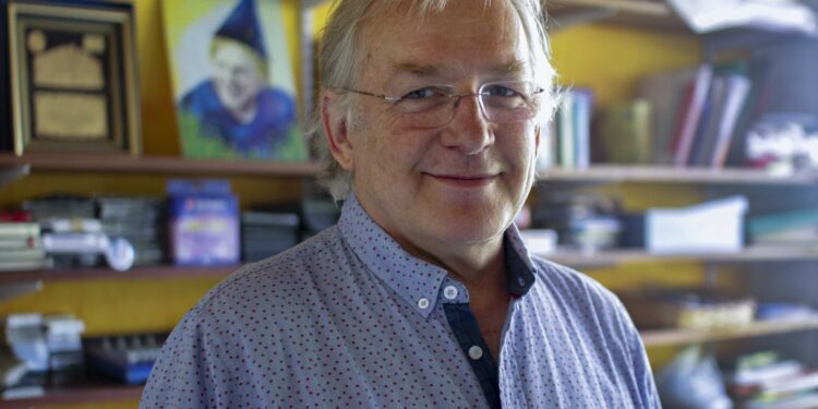 «El chiste de leer», el libro que incluye «derechos de los niños que aprenden»