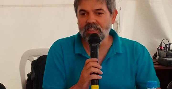 «Lo que hoy se entiende como periodismo está pensado muchas veces solo de la lógica de la noticia como una mercancía»