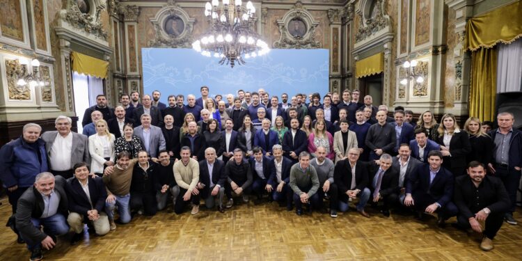 Los intendentes recibieron el tercer desembolso del Fondo de Fortalecimiento Fiscal Municipal