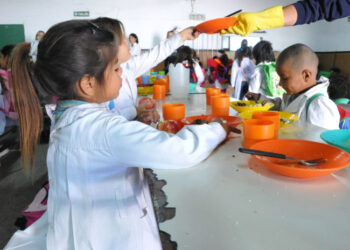 Provincia anunció aumento de la inversión para Servicio Alimentario Escolar, frente a compleja situación económica