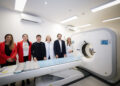 Kicillof recorrió nuevas instalaciones en el Hospital Rossi y visitó el depósito de Medicamentos Bonaerenses